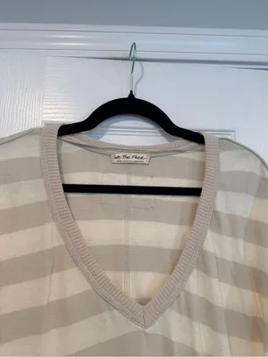 NWOT Free People We The Free Size S Tan Cream Striped Thermal Knit V Neck Top thumbnail 2