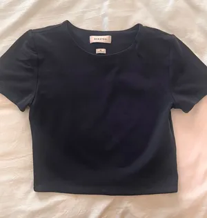 Aritzia Top thumbnail 1