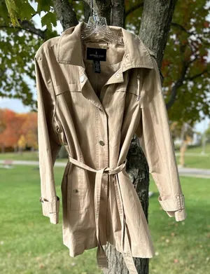 London Fog Women’s Trench Coat! S thumbnail 2