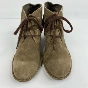 Clarks Artisan Womens 9.5 Carleta Lyon Tan Nubuck Leather Lace Up Booties thumbnail 3