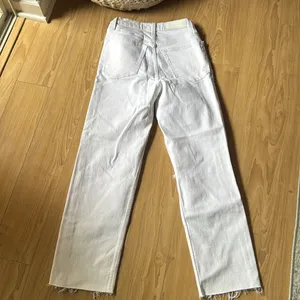 RE/DONE White Distressed Jeans thumbnail 4