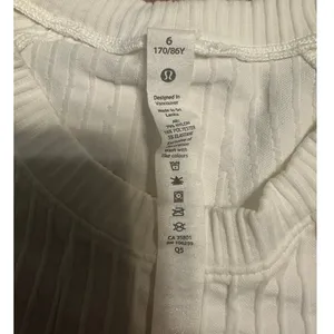 Lululemon Textured Pullover Long-Sleeve Top Size 6 White Embossed Running thumbnail 5