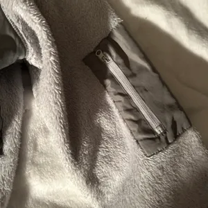 UW Whitewater Sherpa Women’s Lg thumbnail 3
