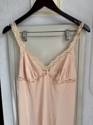 Vintage Delicate Lace-Trim Women's Slip Dress - Cream thumbnail 2