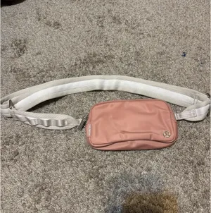 Lululemon Belt Bag thumbnail 2