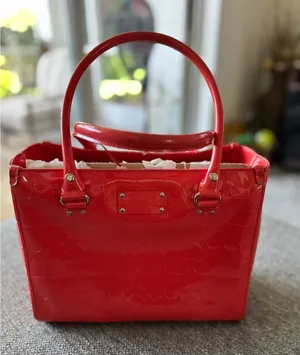 Kate Spade New York Red Patent Leather Heart Embossed Tote Bag Handbag **seedesc thumbnail 1