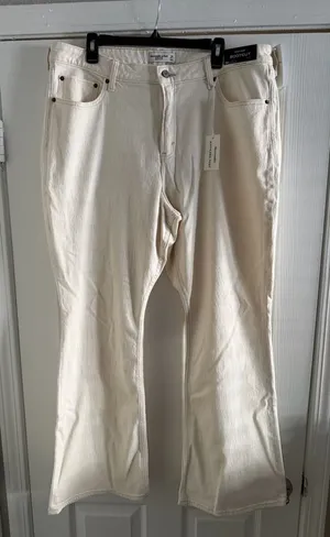 Abercrombie & Fitch Curve Love High Rise Boot Cut Jeans Size 30‎ Cream Color thumbnail 1