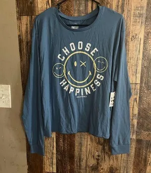 NWT Blue Long Sleeve Tee - Choose Happiness size large (111) thumbnail 1