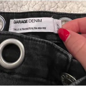 Jeans thumbnail 3