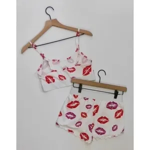 NEW!! HOT LIPS Lipstick Kiss Cropped Loungewear Two‎ Piece Set Top Shorts Small thumbnail 6