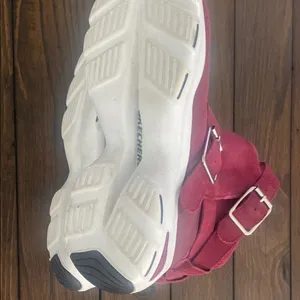 Skechers D’Lites Toasty Toes Burgundy Suede Ankle Boots Buckle Women’s 6.5 thumbnail 9