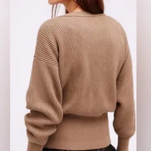 Free People Allure‎ Sweater Small Brown Oversized Deep V Neck Ribbed Knit Boho thumbnail 3