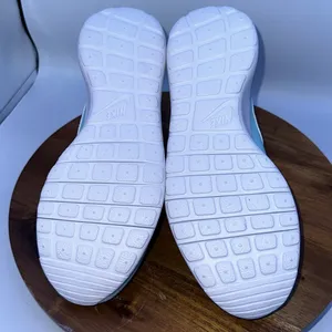Brand new Nike roshe women’s size 7 thumbnail 5