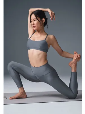 Alo Airlift Legging in Steel Grey 7/8 Size XS thumbnail 1