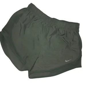 Nike Women’s Tempo Running Shorts Green thumbnail 1