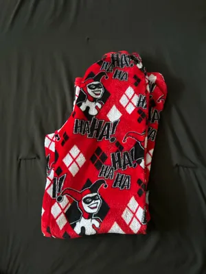 Harley Quinn Pajama Pants Lounge Women’s Fuzzy Red Black Batman DC Comics L thumbnail 2
