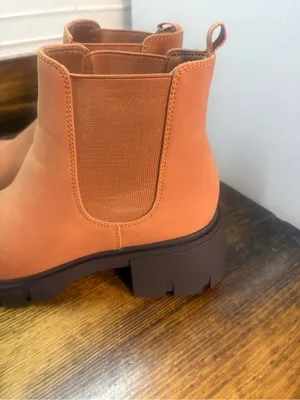 Shoe Republic LA Brown Chunky Heel Boots Size 7.5 thumbnail 4