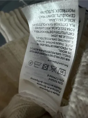 H&M Cream Ribbed V-Neck Sweater thumbnail 3