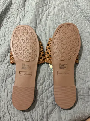 Tommy Bahama Sandals  thumbnail 2