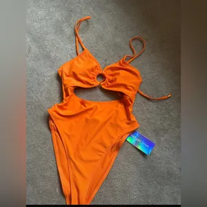 New With Tag Orange Refuge One Piece Swimsuit Size S thumbnail 2