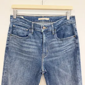 Levis Jeans Size 30 Blue Split Decision High Rise Straight‎ Denim Distressed 90s thumbnail 4