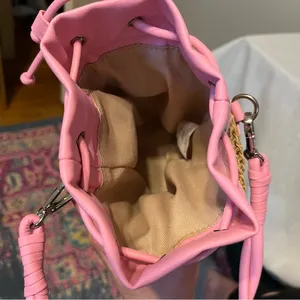 Steve Madden pink "Blohan" crossbody bucket bag thumbnail 4
