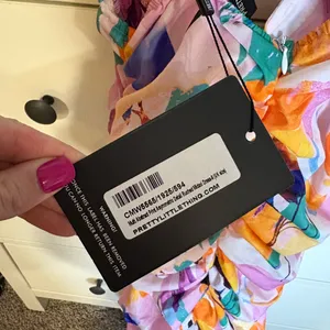 PrettyLittleThing Multicolor Abstract Midi Dress thumbnail 7
