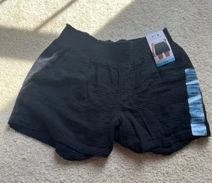 Black Beachy Shorts Size L thumbnail 2