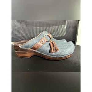 Women's Dansko Shandi Blue Suede Platform Clogs Tassel 38 US 7.5 thumbnail 3