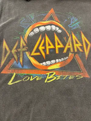 Def Leppard Tee thumbnail 2