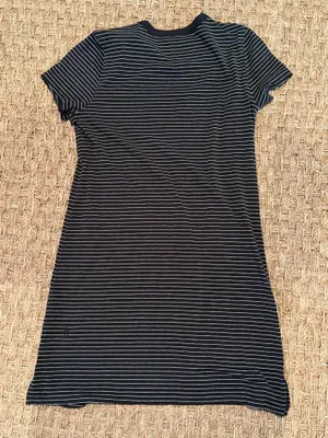 Lululemon Striped Black & White Dress  thumbnail 4