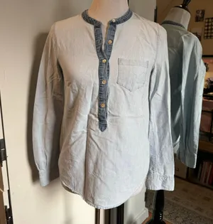 J.Crew Size 0 Chambray Top thumbnail 1