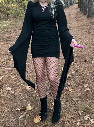 Black dress thumbnail 4
