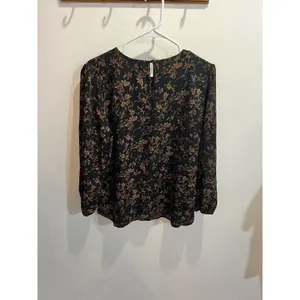 Monday Fun NEW Women Large Floral Blouse Coquette Dainty Romantic Office Chic thumbnail 2