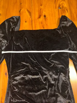 Black Sparkly Velvet Mini Dress With Sleeves thumbnail 6