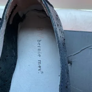 bernie mev. Women's Dark Slip-On Sneakers thumbnail 7