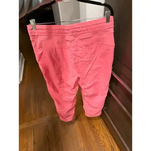 Lululemon Dance Studio Mid-Rise Cropped Pants coral‎ women's 10 thumbnail 3