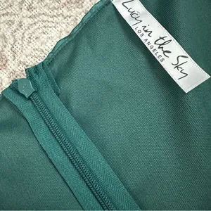 Lucy In The Sky Miley Puff Sleeve Wrap Dress In Hunter Green thumbnail 4