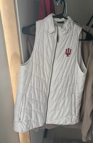 White vest thumbnail 1