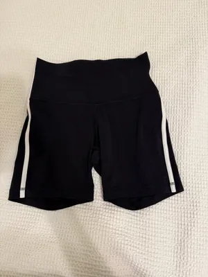 Lululemon Align Shorts 6" thumbnail 1