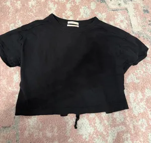 Urban Outfitters Crop Top Black thumbnail 1