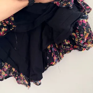 Free People Floral Gauze Cotton‎ Boho Peasant Top Oversized Ruffle Raw Sz Medium thumbnail 6