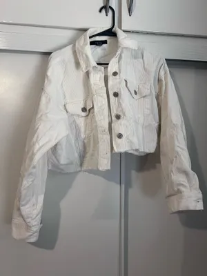 Forever 21 Corduroy Jacket Cropped thumbnail 1