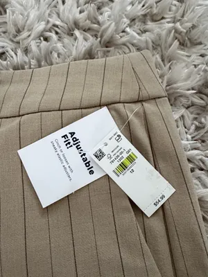 Old navy pants  thumbnail 2