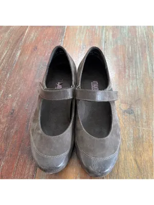Munro American Brown Suede Mary Jane Flats Women's Size 6 5 thumbnail 2