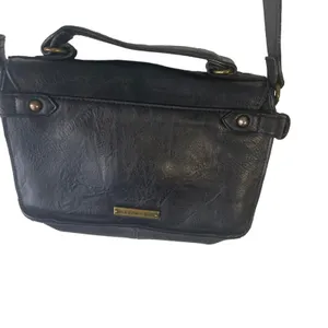 Steve‎ Madden Black Leather Crossbody Purse thumbnail 3