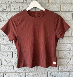 Vuori Women's Crewneck Baby Tee thumbnail 1