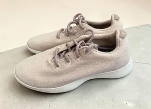 ALLBIRDS Women's Almond Beige Sneaker Size 9 thumbnail 1
