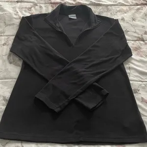 Columbia black fleece 1/4 zip closure logo on the back sweatshirt, size M top thumbnail 11