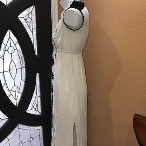 Xhilaration beige dress thumbnail 4